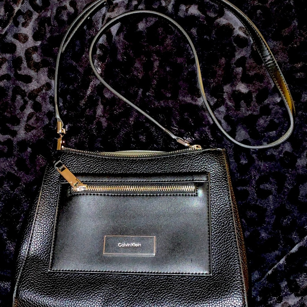 Brand New Calvin Klein crossbody purse